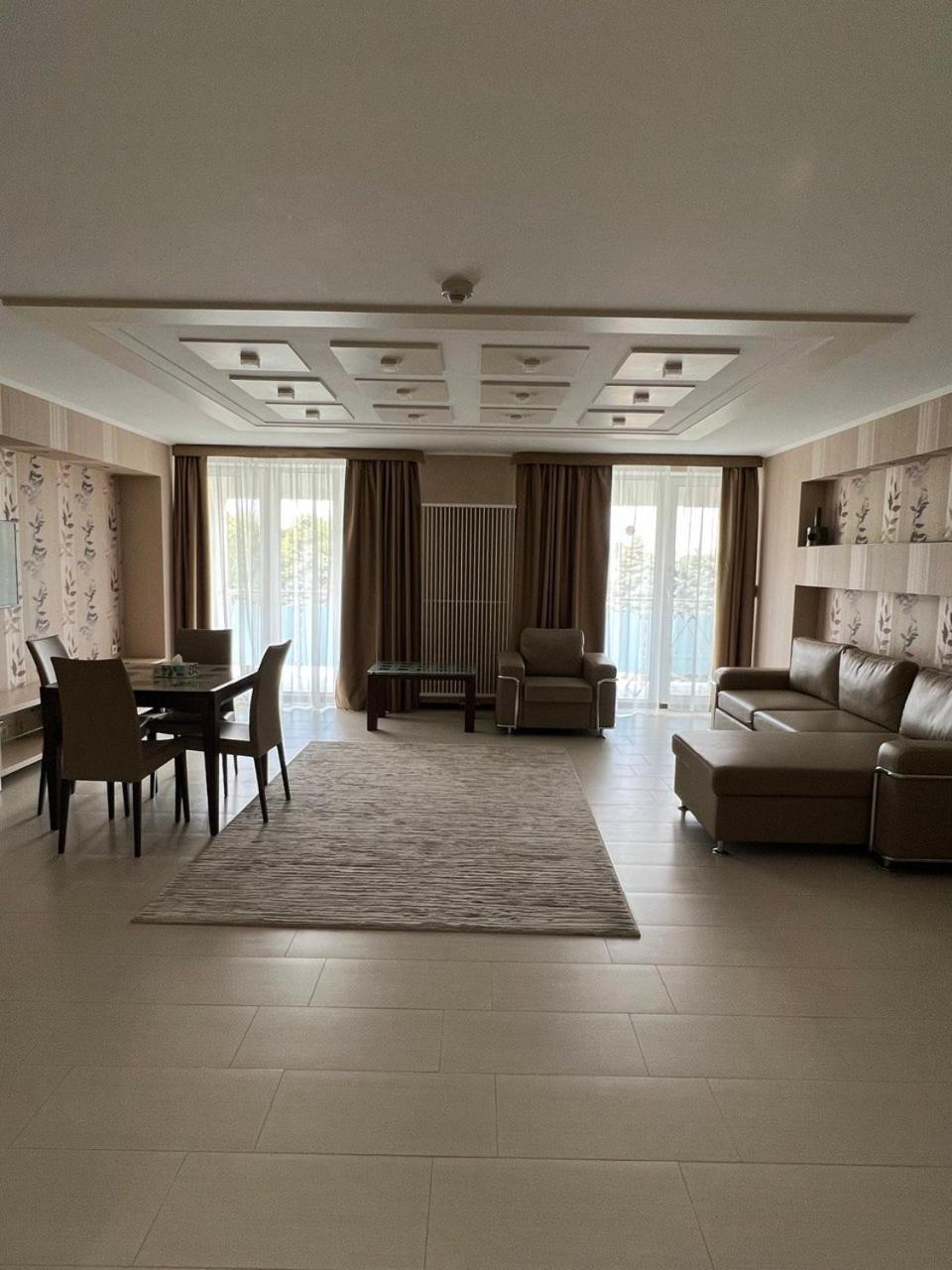Grand-Marine Hotel&SPA Burlach'ya Balka Exterior foto